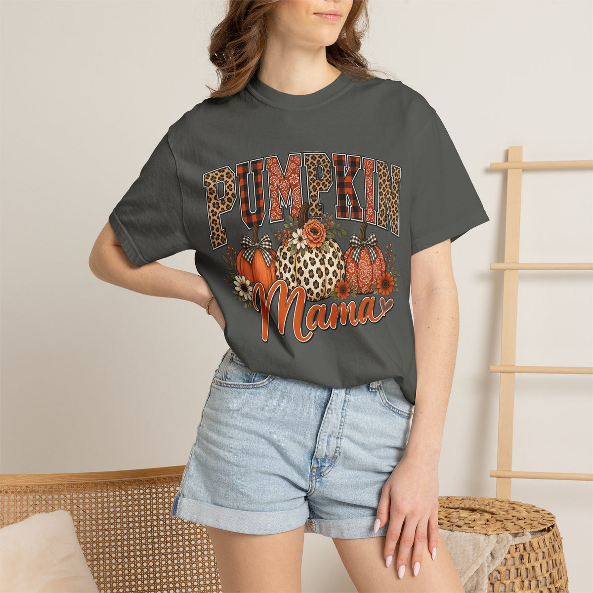 Pumpkin Mama Graphic T-Shirt