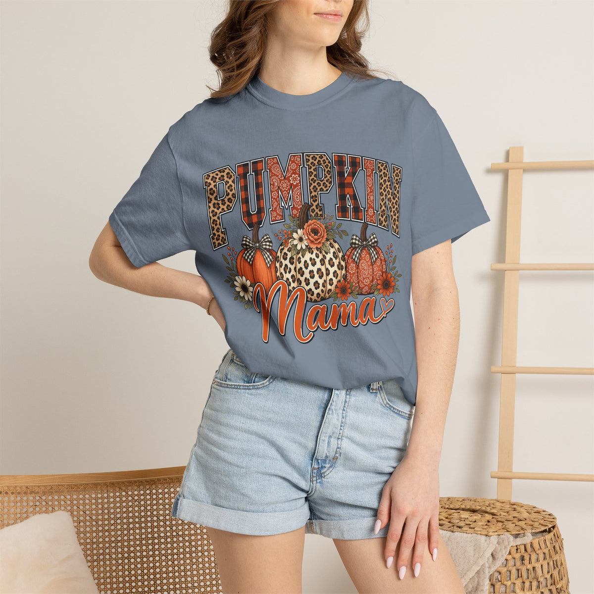 Pumpkin Mama Graphic T-Shirt