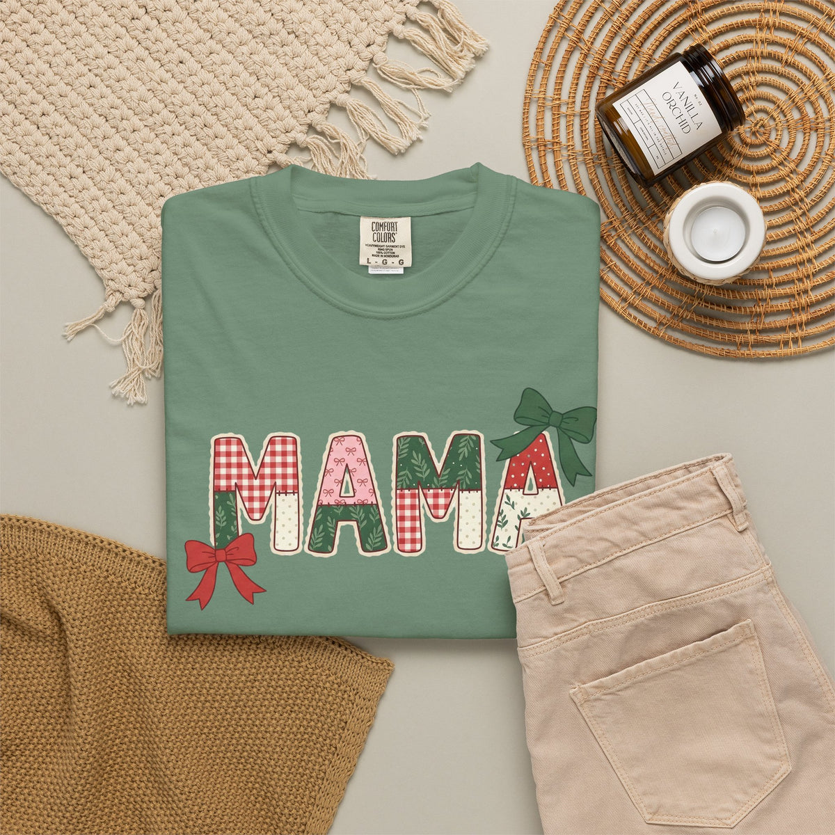 MAMA Graphic T-Shirt – Christmas Gift for Mom