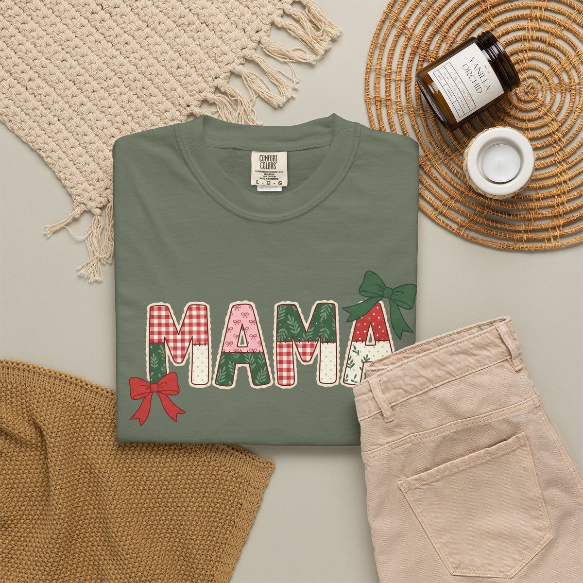 MAMA Graphic T-Shirt – Christmas Gift for Mom